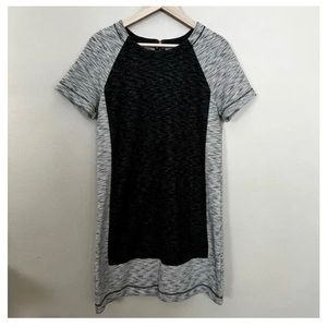 Lou & Grey Color-block Shift Dress